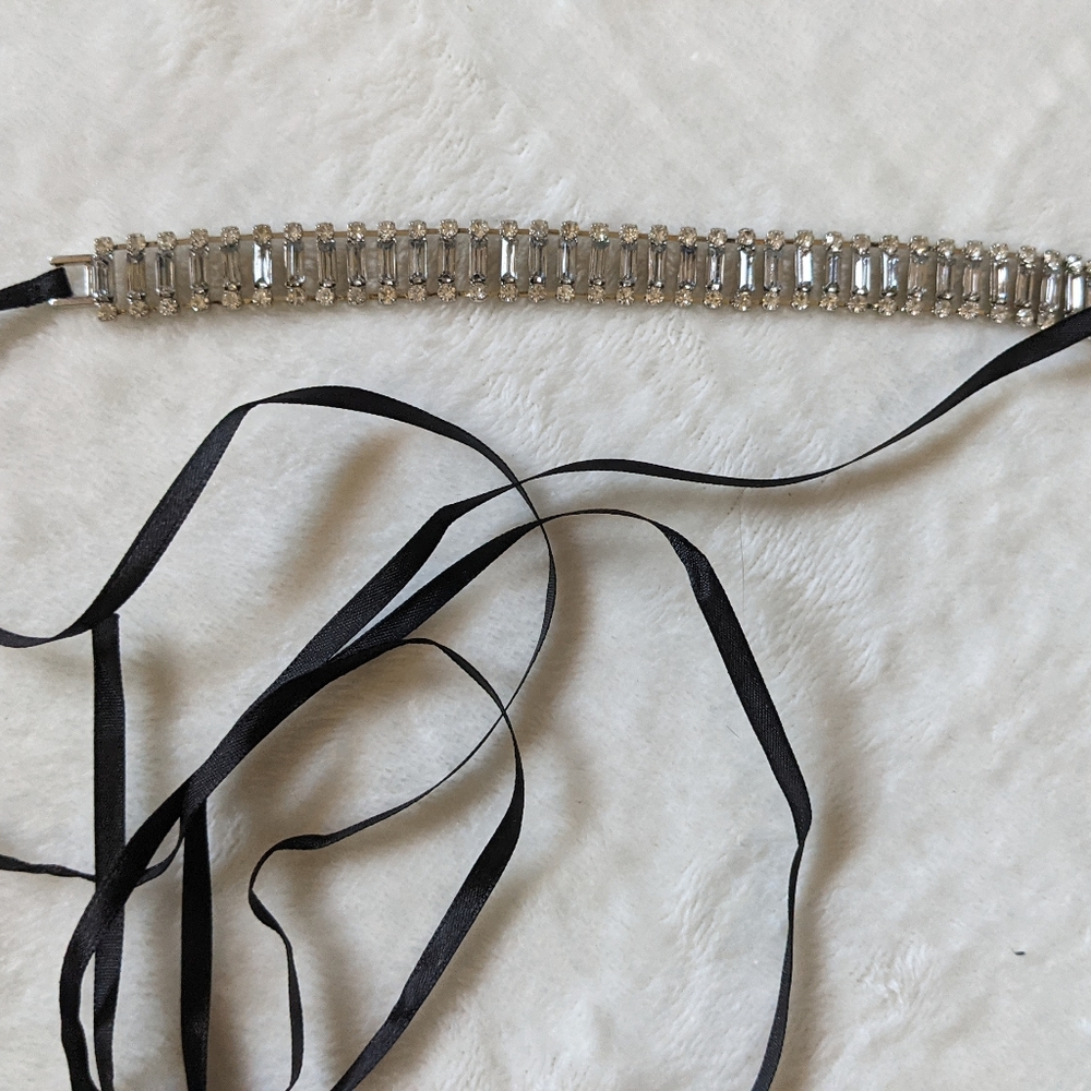 Chokers - Picture 3 of 5